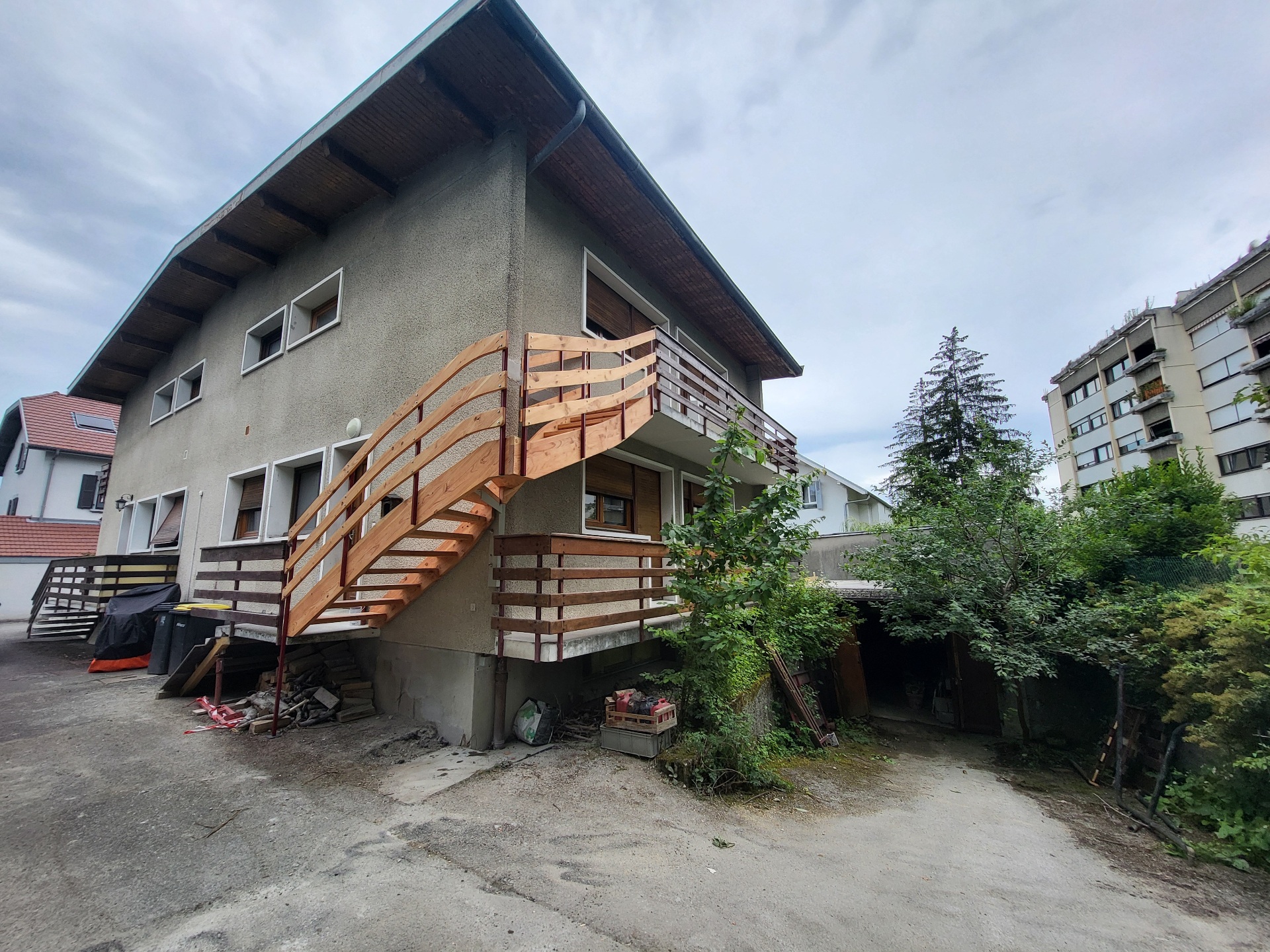 Création d'un accès extérieur indépendant à l'étage — Annecy-le-Vieux — Les travaux (2)